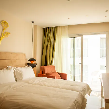 Hotel At Herbal Boutique &