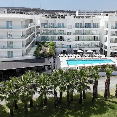 At Herbal Boutique & Hotel Protaras