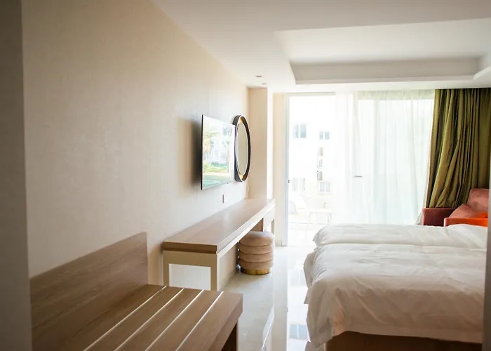 Hotell At Herbal Boutique & Protaras