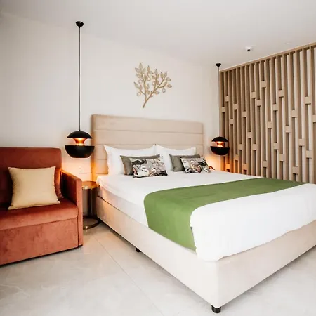 Hotel At Herbal