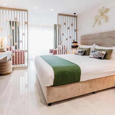 Hotel At Herbal