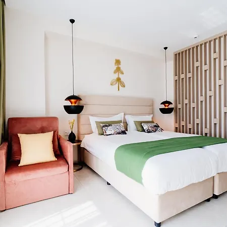 Hotel At Herbal