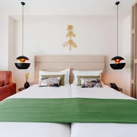 Hotel At Herbal 5*