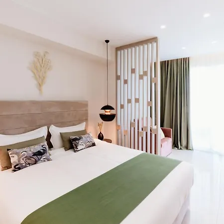 Hotel At Herbal Protaras