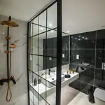 At Herbal Boutique & Отель Протарас