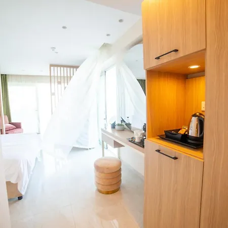 At Herbal Boutique & 5* 普罗塔拉斯