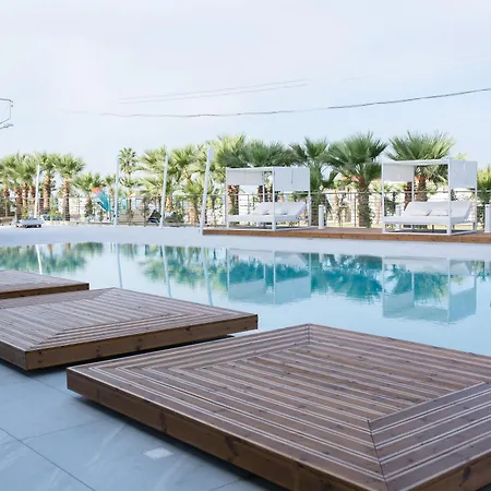 호텔 At Herbal Boutique &