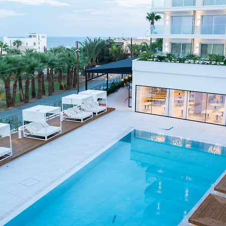 At Herbal Boutique & 5*