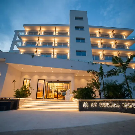 At Herbal Boutique & פרוטאראס