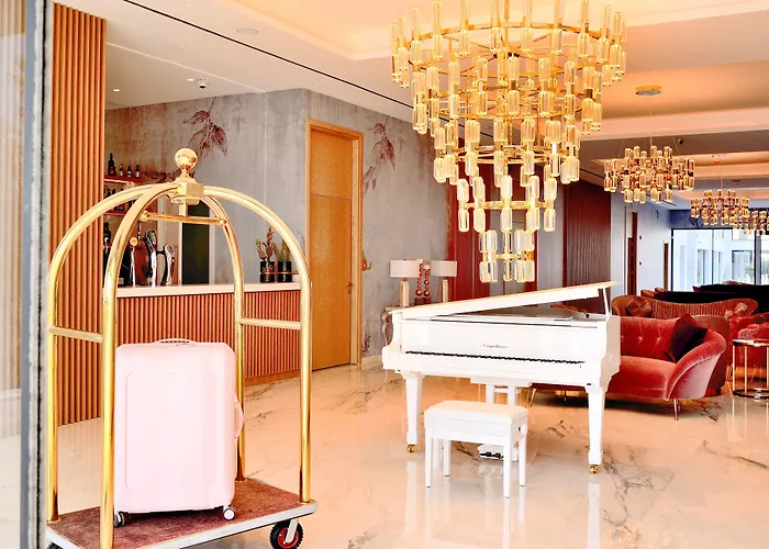 At Herbal Boutique & Отель 5*